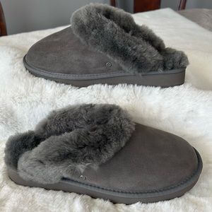 UGG CLASSIC ll SLIPPERS